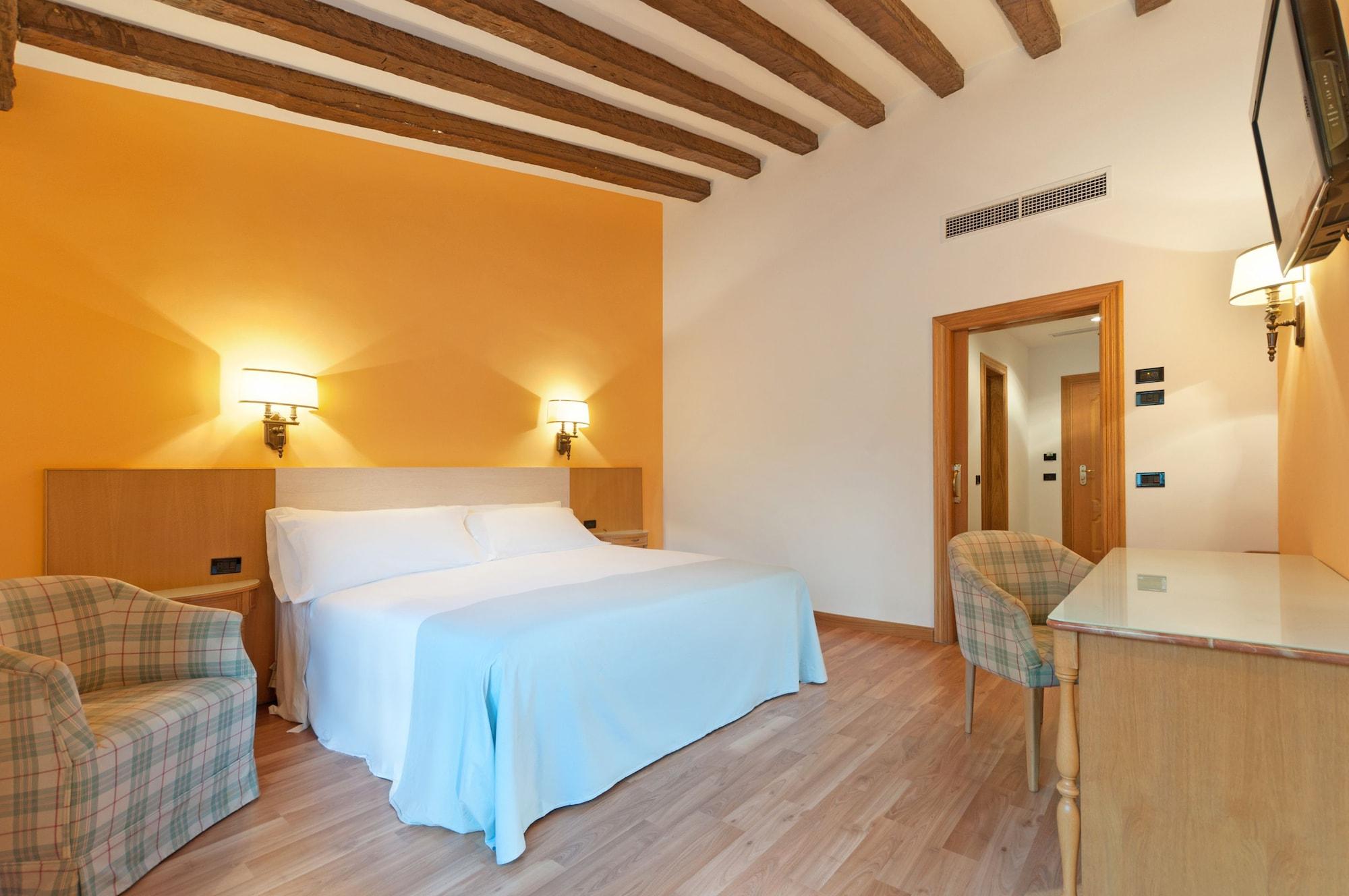 Gran Hotel Los Angeles Getafe Værelse billede