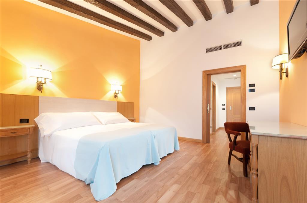 Gran Hotel Los Angeles Getafe Værelse billede