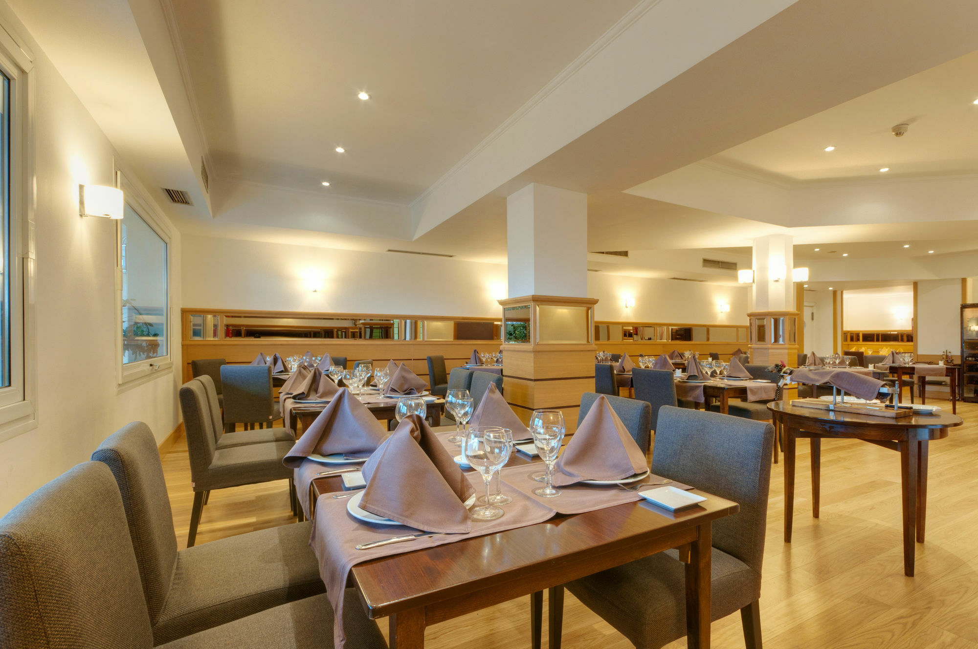 Gran Hotel Los Angeles Getafe Restaurant billede